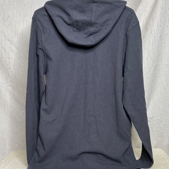 Light weight Volcom. Hoodie - Picture 2 of 4